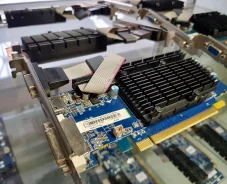 Radeon HD 7350 ����