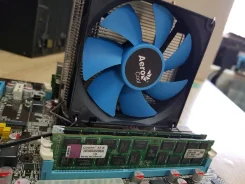 LGA2011 ����