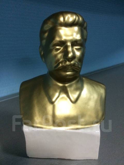 Бюст Сталина (фарфор), б/у, в наличии. Цена: 7 000₽ во Владивостоке