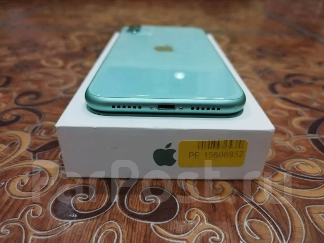 Apple iPhone 11. �/�, �������, 3G, 4G LTE, NFC ����