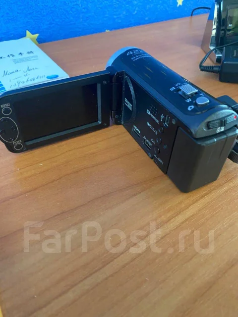 Panasonic HC-V100. ����� 4-� ��, � ���������� ����