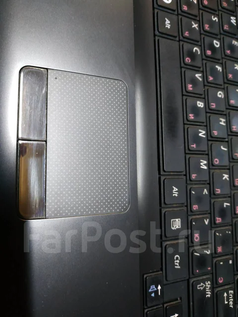 Samsung R525. 15.6", 2,4����, ��� 3072 ��, ���� 500���, WiFi: 1, Bluetooth: 1, ����������� �� 1��. ����