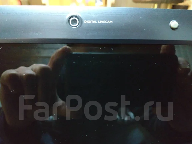 Samsung R525. 15.6", 2,4����, ��� 3072 ��, ���� 500���, WiFi: 1, Bluetooth: 1, ����������� �� 1��. ����
