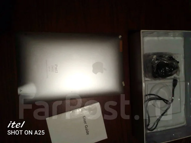 Apple iPad 2. 8 ������ ����