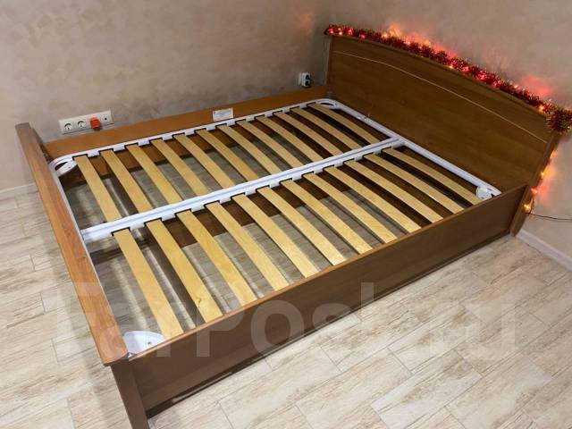 Двухспальная кровать с матрасом 160*200, б/у, в наличии. Цена: 6 500 ...