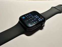 Apple Watch SE. GPS, NFC, IP68 ����