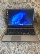 Samsung 550P5C. 15.6", 2,4����, ��� 8 ��, ���� 620���, WiFi: 1, Bluetooth: 1, ����������� �� 4��. ����