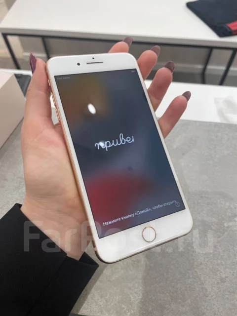 Apple iPhone 8 Plus. �/�, �������, 3G, 4G LTE, ����������, NFC ����
