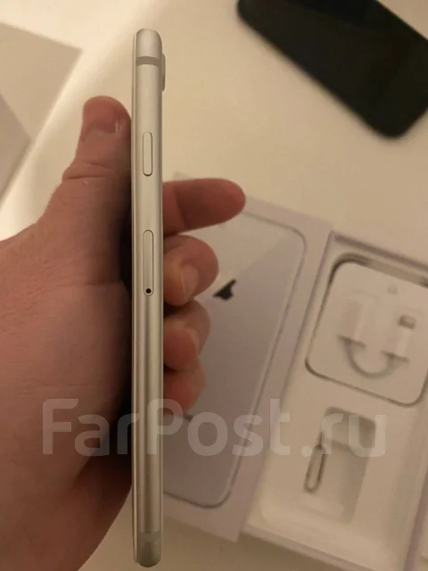 Apple iPhone 8. �/�, 64 ��, �����, �����������, 3G, 4G LTE, ����������, NFC ����