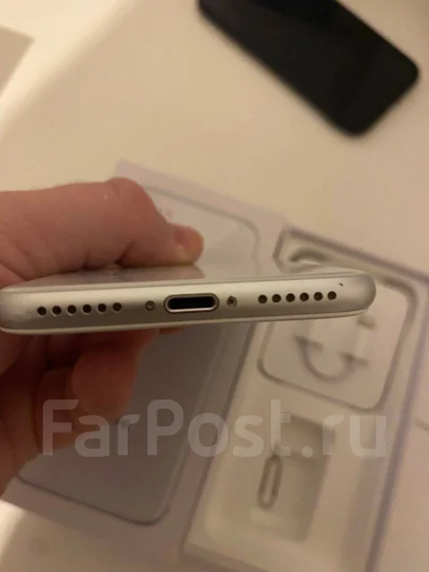 Apple iPhone 8. �/�, 64 ��, �����, �����������, 3G, 4G LTE, ����������, NFC ����