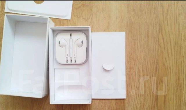 Apple iPhone SE. �/�, �����, 4G LTE, NFC ����