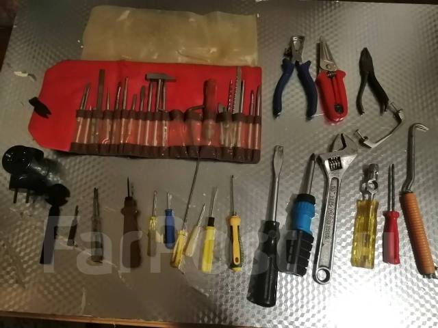 Набор инструментов, б/у, в наличии. Цена: 1 350₽ во Владивостоке