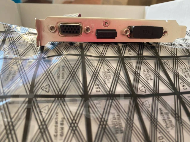 GeForce GT 710 ����