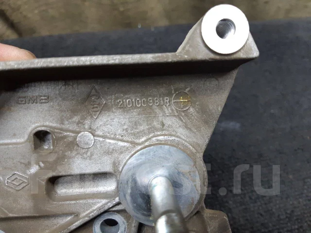 ����� K7M Renault Sandero 210100981R ����
