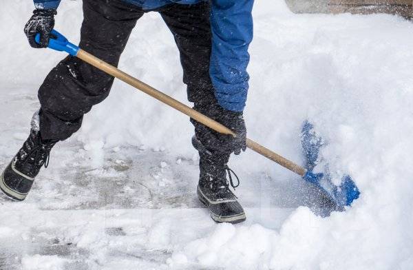 Уборка снега во Владивостоке иПрогороде