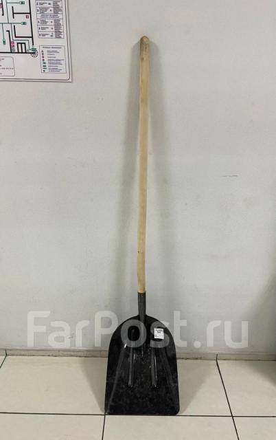 Лопаты снеговые совковые в сборе с деревянным черенком - Сад и огород ...