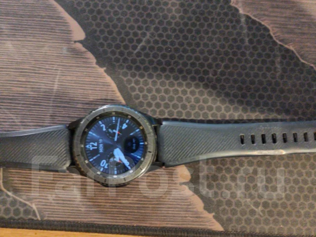 Samsung Gear S3 Frontier. GPS, NFC ����