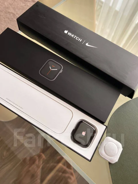 Apple Watch Series 6 Nike. GPS ����