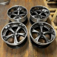 SSR Vienna. 9.5/10.5x18", 5x114.3, ET5/-20 ����