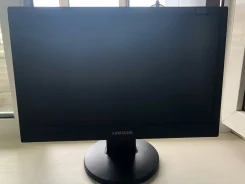 Samsung. 18.5" ����