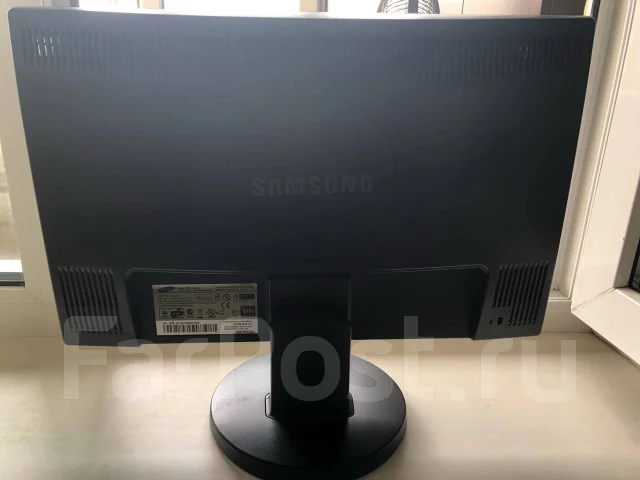 Samsung. 18.5" ����