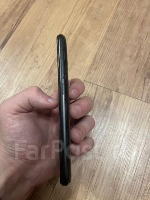 Oukitel U18. �/�, 64 ��, ������, 3G, 4G LTE ����