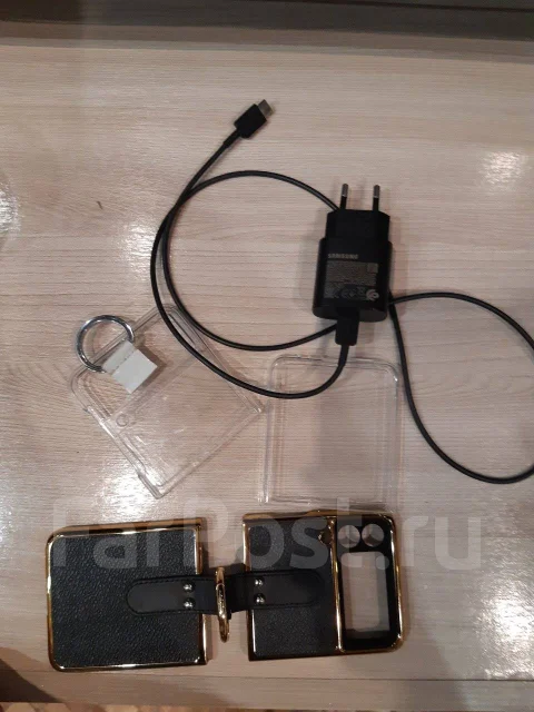 Samsung Galaxy Z Flip3 5G. �/�, ������, 5G ����