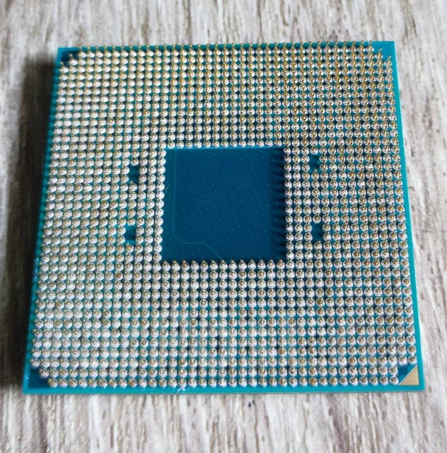 AMD Ryzen 5 1600 ����