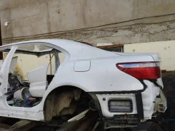 Lexus LS600hL ����
