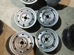 Suzuki. 5.0x13", 4x100, ET40, �� 54,1���. ��� ����� �� ������ ����