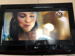 LG 32LG4000. LCD (��) ����