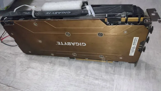 GeForce GTX 1070 ����