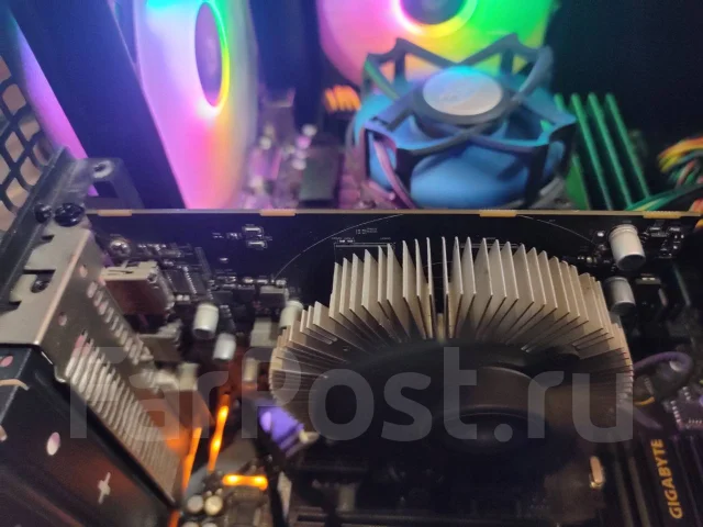 Radeon RX 550 ����