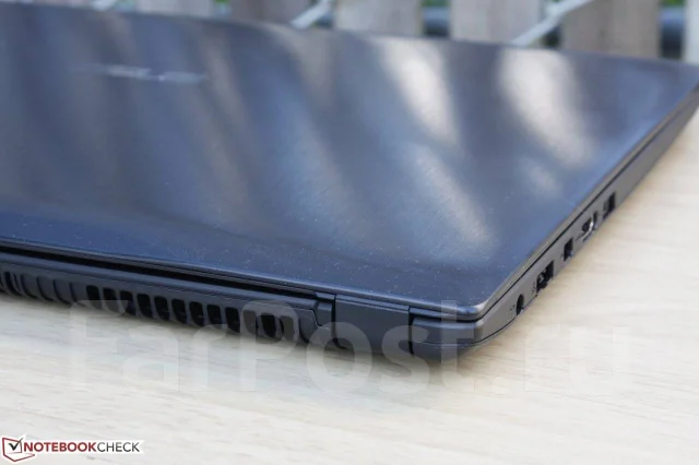 Asus FX502VM. 15.6", 2,8����, ��� 8 ��, ���� 1 000���, WiFi: 1, Bluetooth: 1, ����������� �� 4��. ����