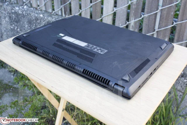 Asus FX502VM. 15.6", 2,8����, ��� 8 ��, ���� 1 000���, WiFi: 1, Bluetooth: 1, ����������� �� 4��. ����
