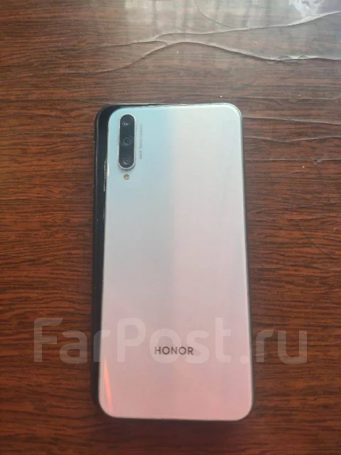 Honor 30i. �/�, �������, 3G, 4G LTE, Dual-SIM, NFC ����