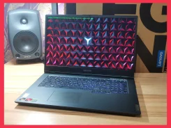 Lenovo Legion 5. 17.3", 4,2����, ��� 16 ��, ���� 512���, WiFi: 1, Bluetooth: 1, ����������� �� 5��. ����