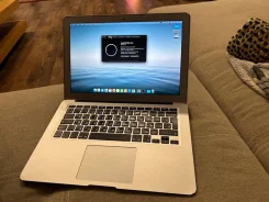 Apple MacBook Air 13 2014 Early. 13.3", 1,7����, ��� 8 ��, ���� 512���, WiFi, Bluetooth, ����������� �� 6��. ����