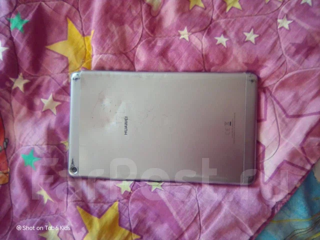 Huawei MediaPad T3. 8 ������ ����