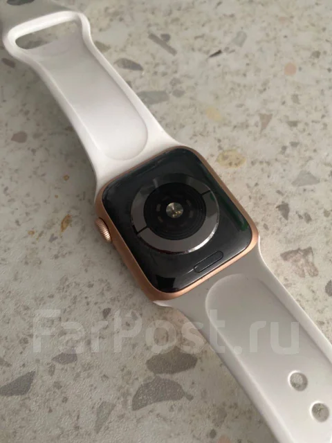 Apple Watch Series 4. GPS, NFC, IP67 ����