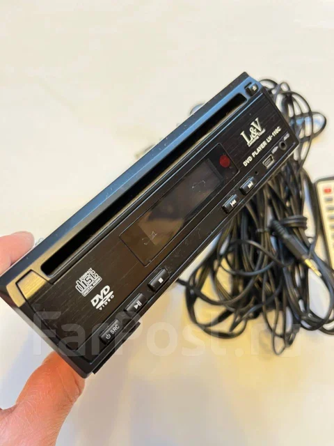 DVD-����� L&V LV110C ����