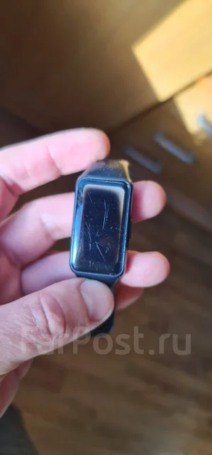Huawei Band 6. IP67 ����