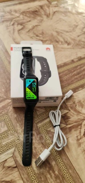 Huawei Band 6. IP67 ����