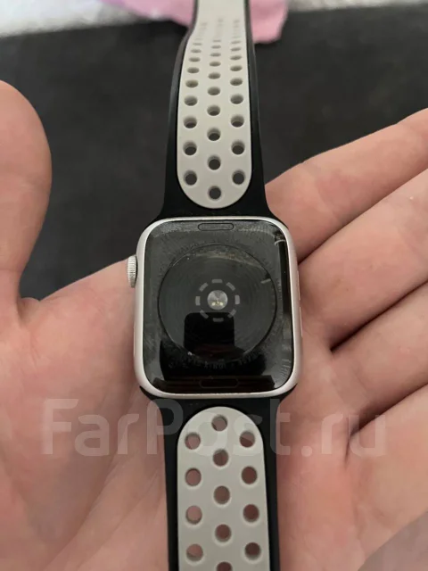 Apple Watch SE Nike. NFC ����