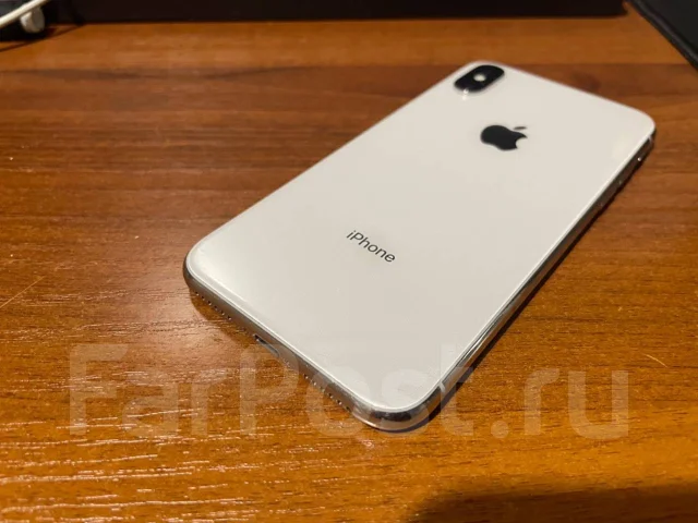 Apple iPhone X. �/�, �����, 3G, 4G LTE, ����������, NFC ����