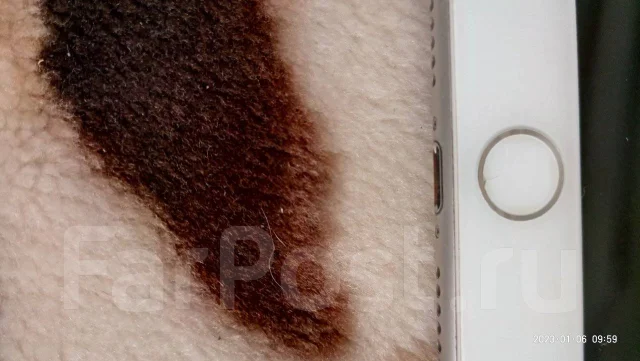 Apple iPhone 7. �/�, 32 ��, �����, 3G ����
