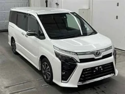 Toyota Voxy. ��������, ��������, 2.0 (152��.�.), ������, 14 000����. ��, ��� ���. ��� ����� �� ������� ����