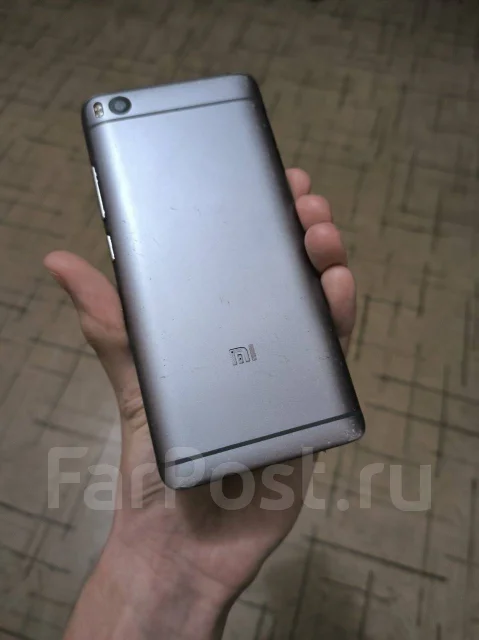 Xiaomi Mi5S. �/�, 32 ��, �����, 3G, 4G LTE, Dual-SIM, NFC ����