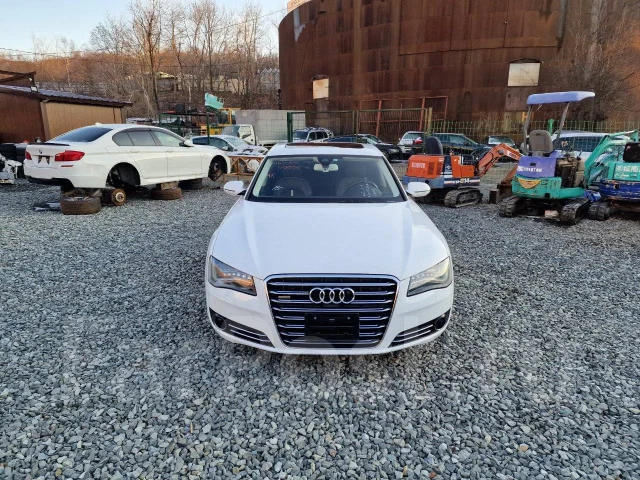 Audi A8. �������, 4wd, 0.4 (372��.�.), ������, 127 000����. ��, �/�, ��� ��� ����