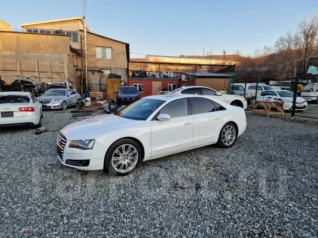 Audi A8. �������, 4wd, 0.4 (372��.�.), ������, 127 000����. ��, �/�, ��� ��� ����